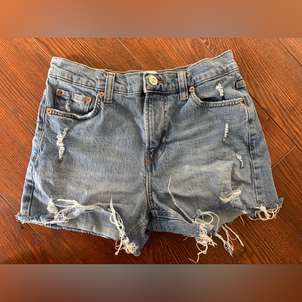 BDG Urban Outfitters Distressed Denim Shorts 26
